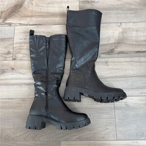 TOP Moda knee-high black leather chunky boots